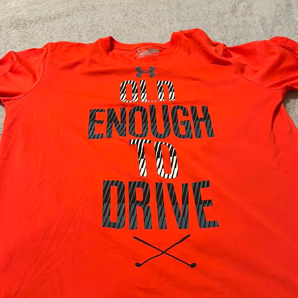 Gently Used Under Amour  dry fit shirt
